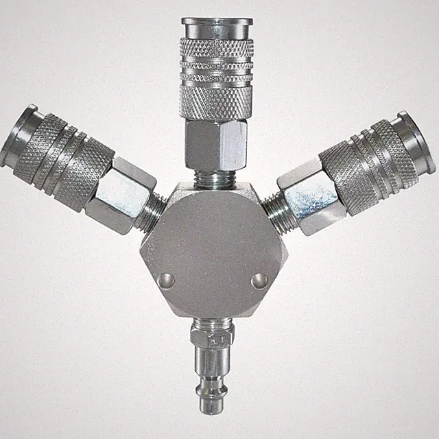 Husky 3-WAY MANIFOLD 14 IN IM